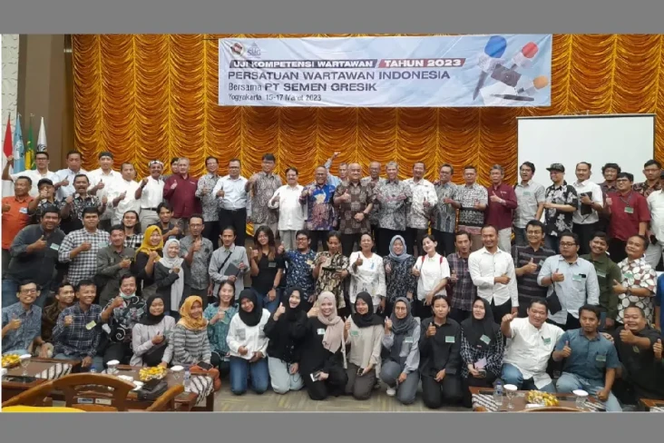 Buka UKW PWI, Sri Sultan...