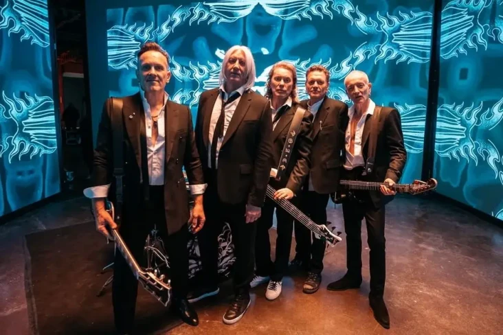 Gandeng Royal Philharmonic...