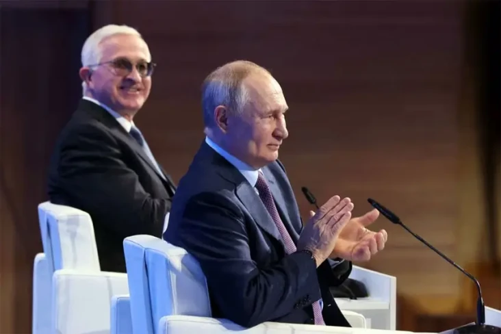 Putin Minta Miliarder...