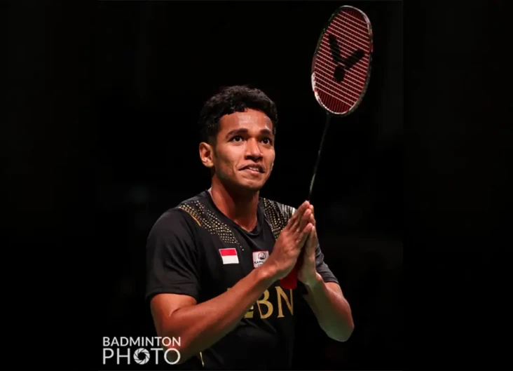 Chico Aura Angkat Koper...