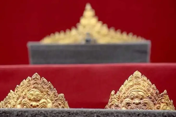 Kamboja Rayakan Kembalinya...