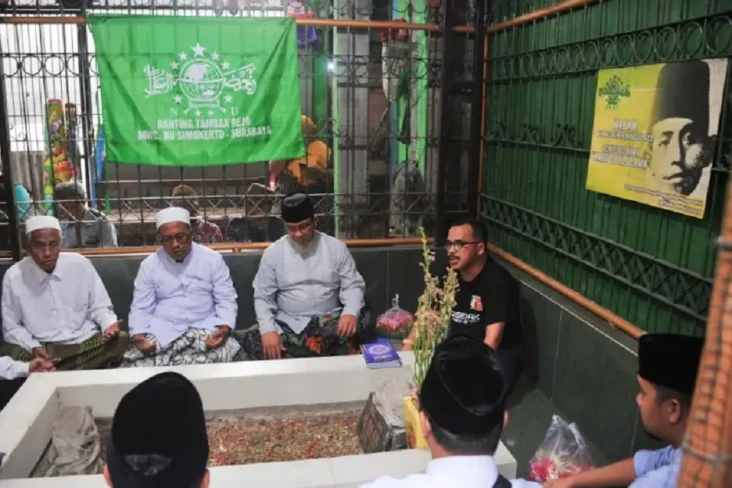 Anies Baswedan Ziarah...