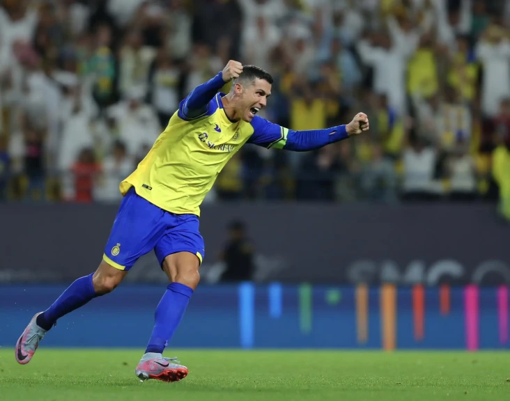 Cristiano Ronaldo Senang...