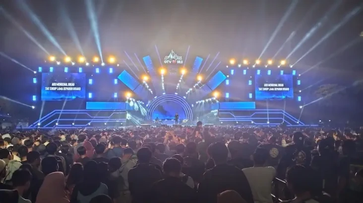 Berlangsung Meriah,...