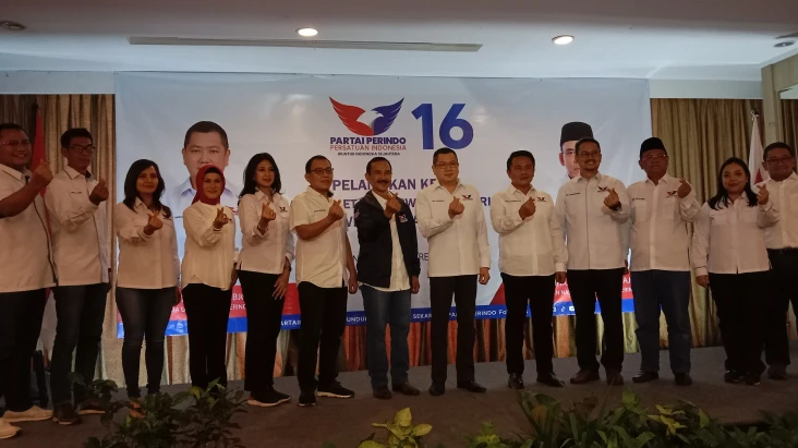 HT Targetkan 10 Kursi...
