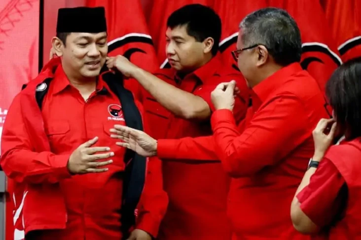 Kepala LKPP Hendrar...
