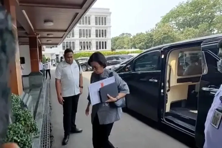 Kepala PPATK dan Sri...