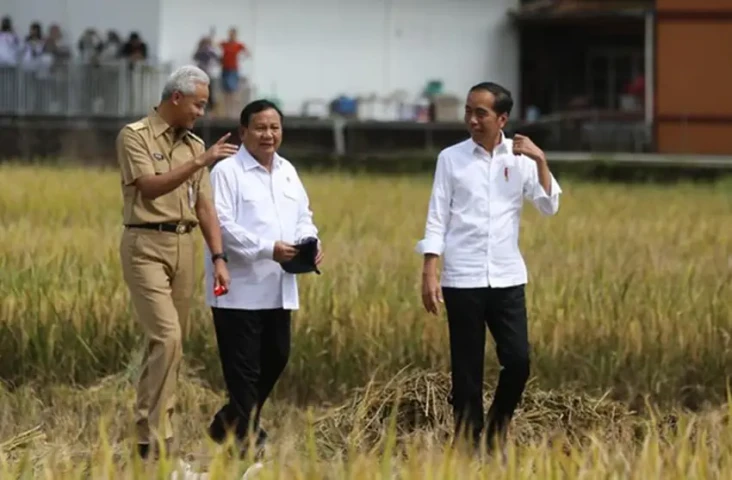 Prabowo-Ganjar Unggul...