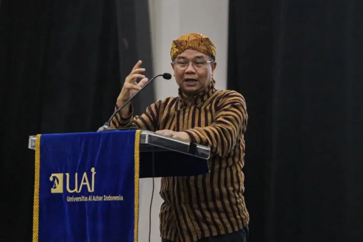 Rektor UAI Ajak Mahasiswa...