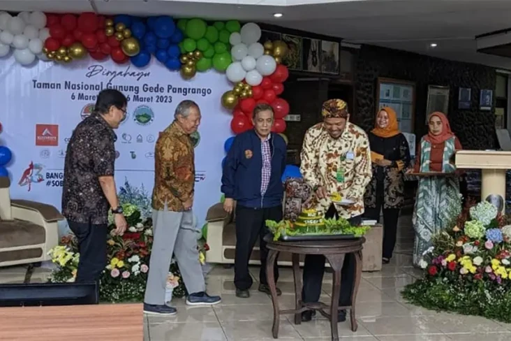 Dirgahayu Taman Nasional...