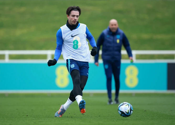 Italia vs Inggris, Jack...
