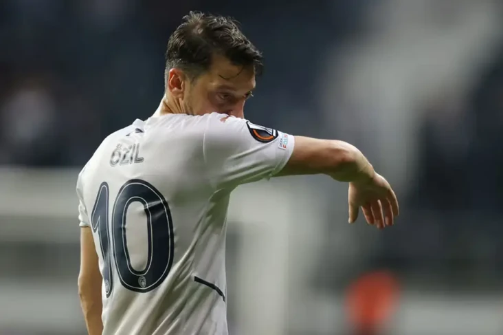 Jelang Ramadan Mesut...