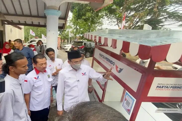 Resmikan Rumah Pemenangan...