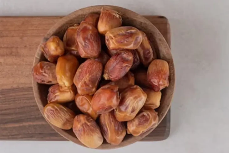 Mengapa Kurma Jadi Makanan...