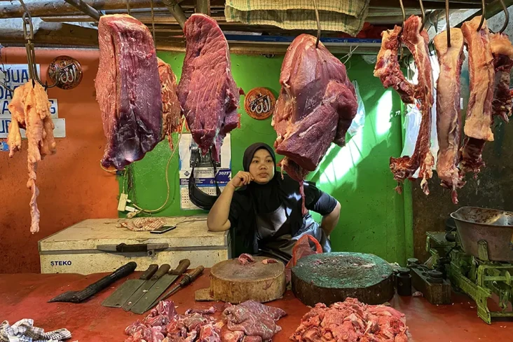 Daging Sapi Dijual Rp140...