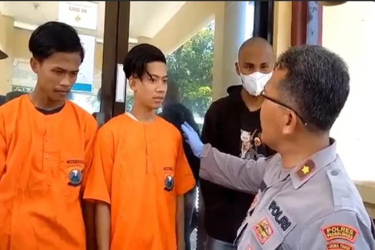 Mabuk Miras, 3 Pemuda...