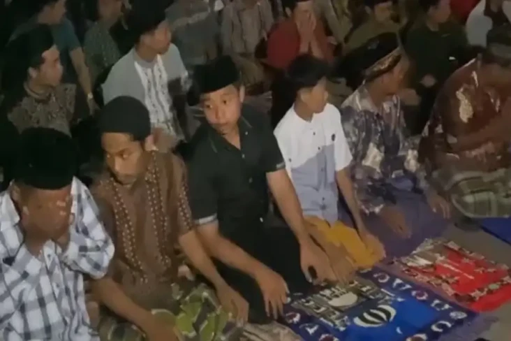 Salat Tarawih Super...