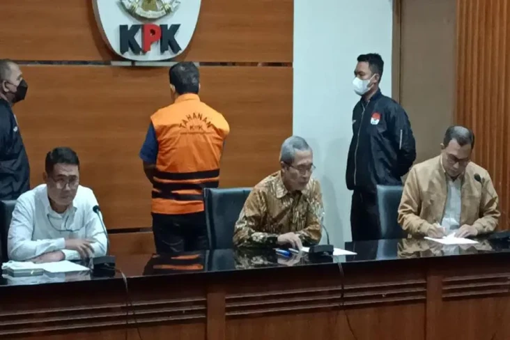 Penyuap Gubernur Papua...