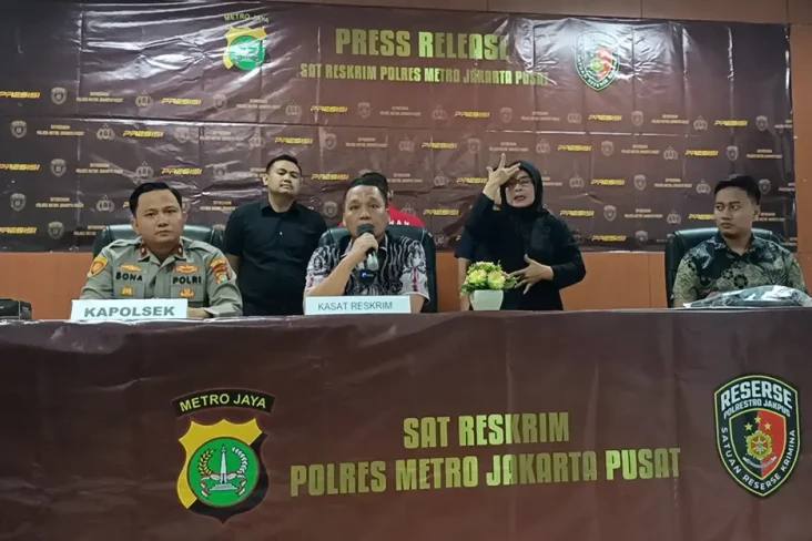 Pelaku Penikaman Warga...
