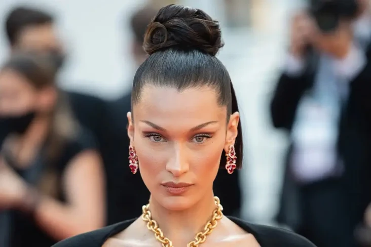 Bella Hadid Ucapkan...