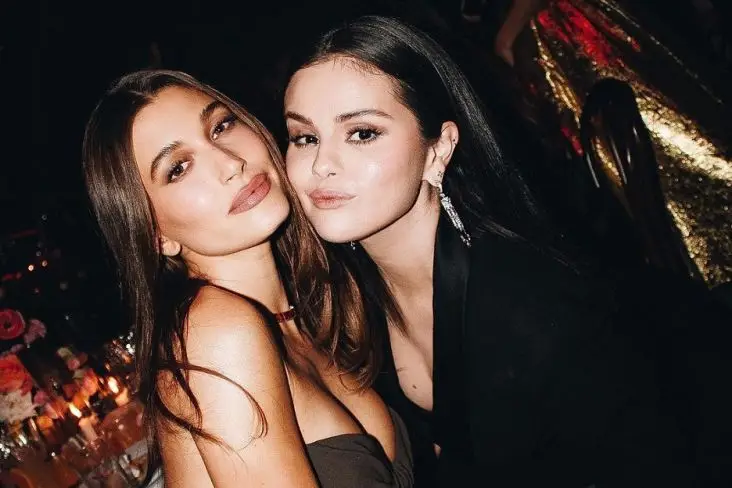 Dihubungi Hailey Bieber,...