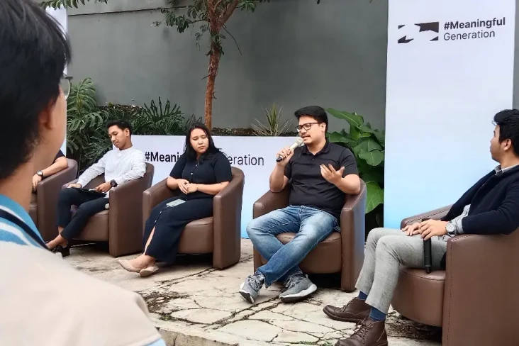 Michael Sianipar Ajak...