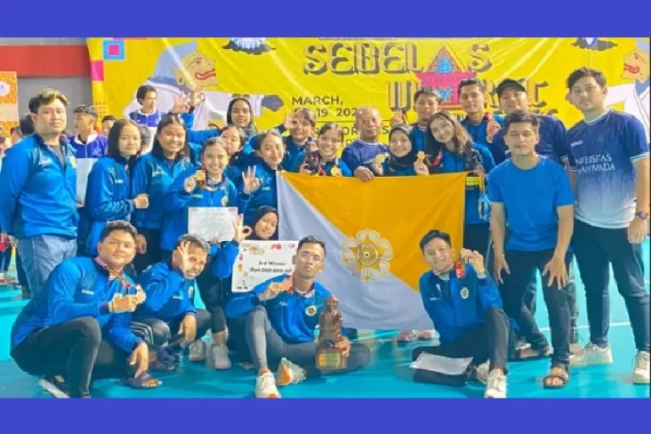 Karate UGM Juara Umum...