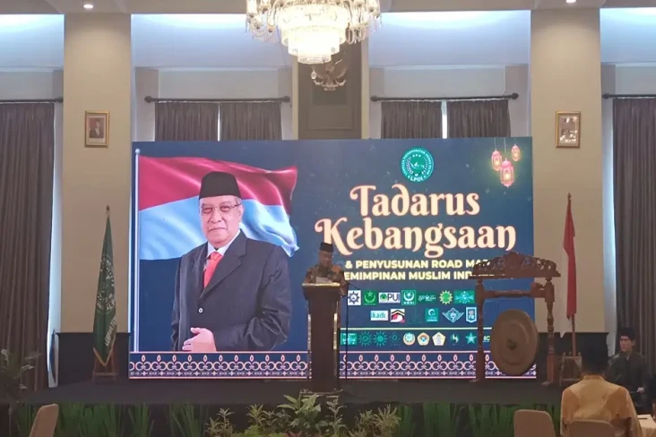 Ketua Umum LPOI KH Said:...