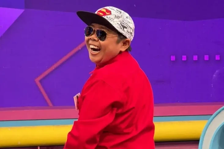 Komedian Adul Berduka,...