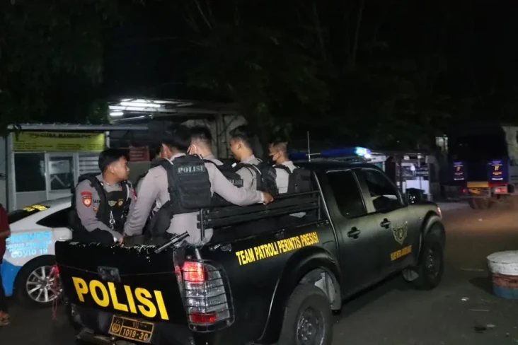 Antisipasi Perang Sarung,...