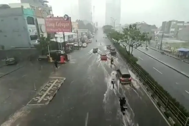 Hujan Deras di Depok,...
