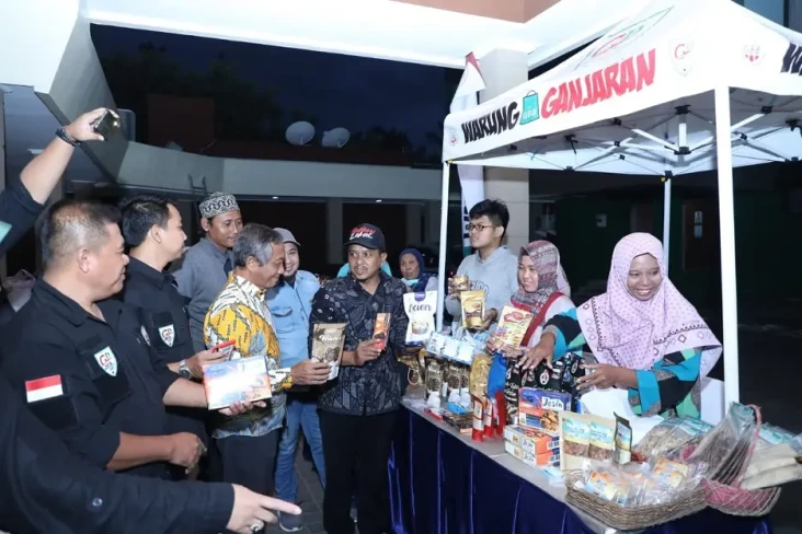 Tingkatkan Ekonomi Warga,...