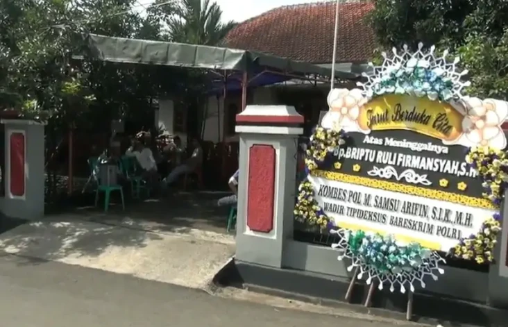 Keluarga Ajudan Kapolda...
