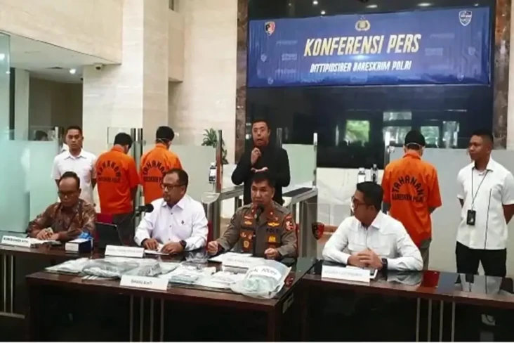Bareskrim Tangkap 3...