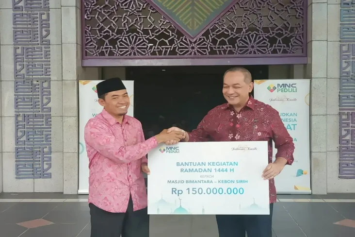 Terima Bantuan Rp150...