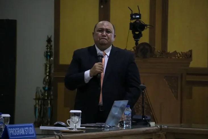 Disertasi di Bidang...