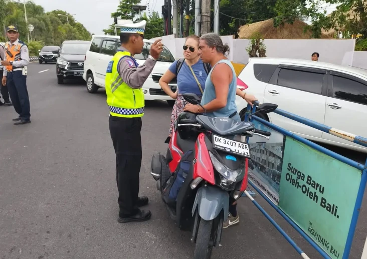 Sepekan 43 Bule di Bali...