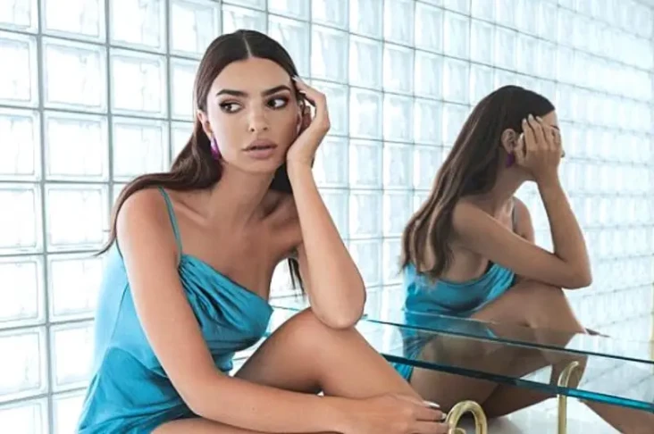 Profil Emily Ratajkowski,...
