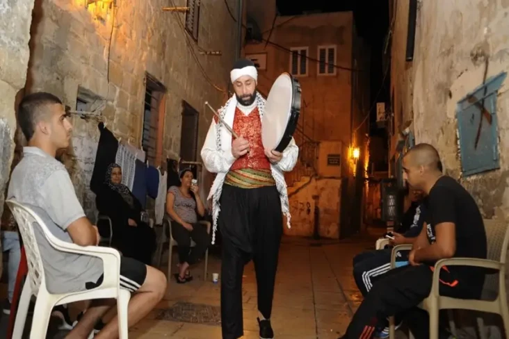 Michel Ayoub, Pria Kristen...