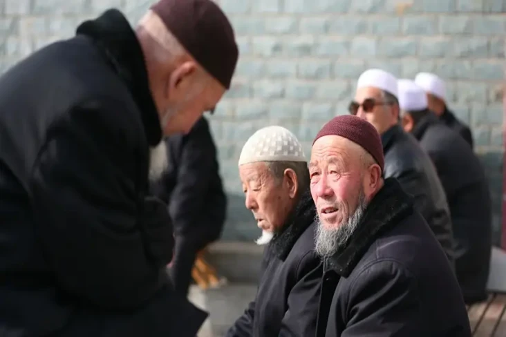 Mengenal Muslim Hui...
