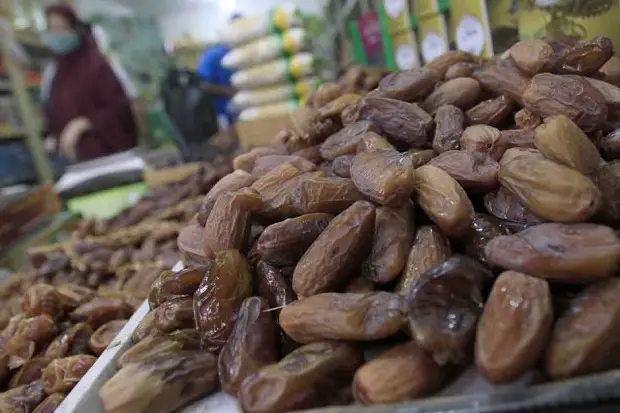 5 Manfaat Kurma Bagi...