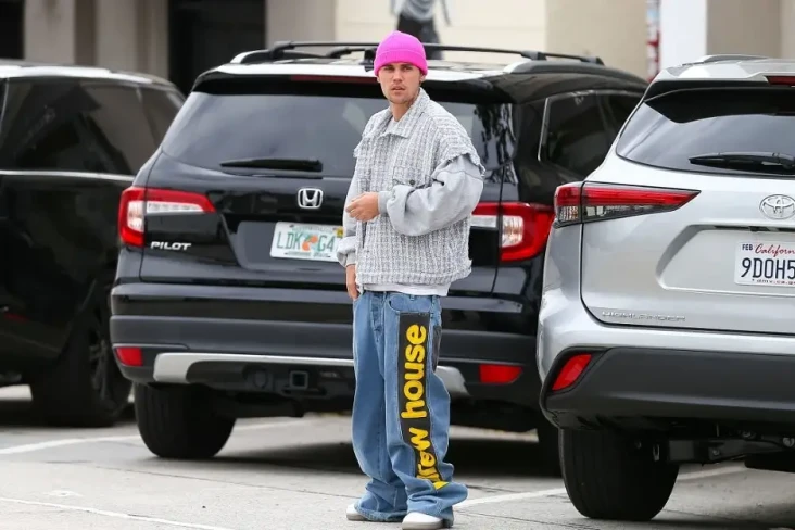 Justin Bieber Dikabarkan...