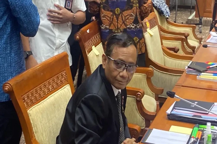 Johan Budi Doakan Mahfud...