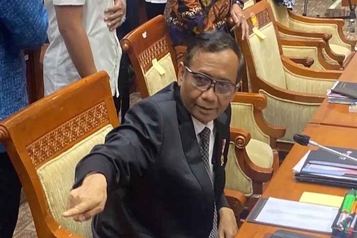 Mahfud MD Beberkan Transaksi...
