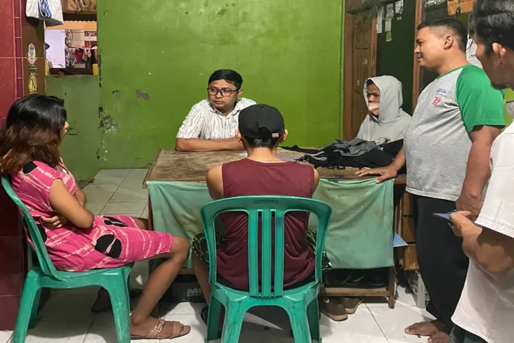Asyik Layani Pria Hidung...