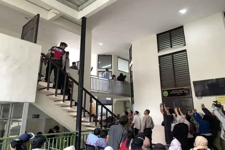 Sidang Dakwaan Selesai,...