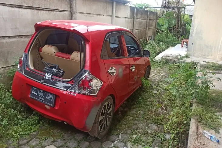 Mobil Brio Banyak Bekas...