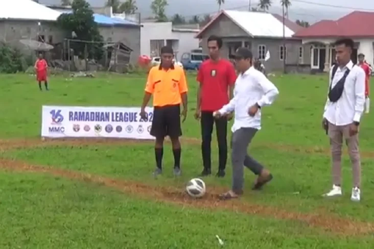 Bangun Silaturahmi,...
