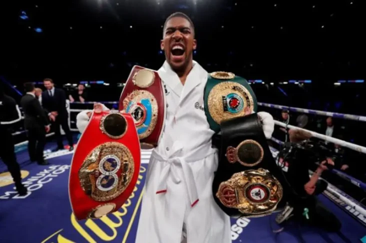 Rekor Anthony Joshua:...