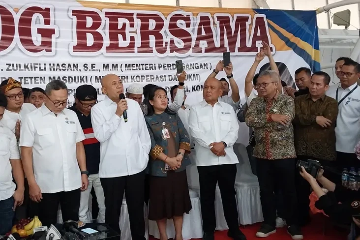 Menkop UKM Disoraki...